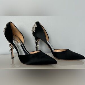 Badgley Mischka Heels black with crystal’s size 7.5